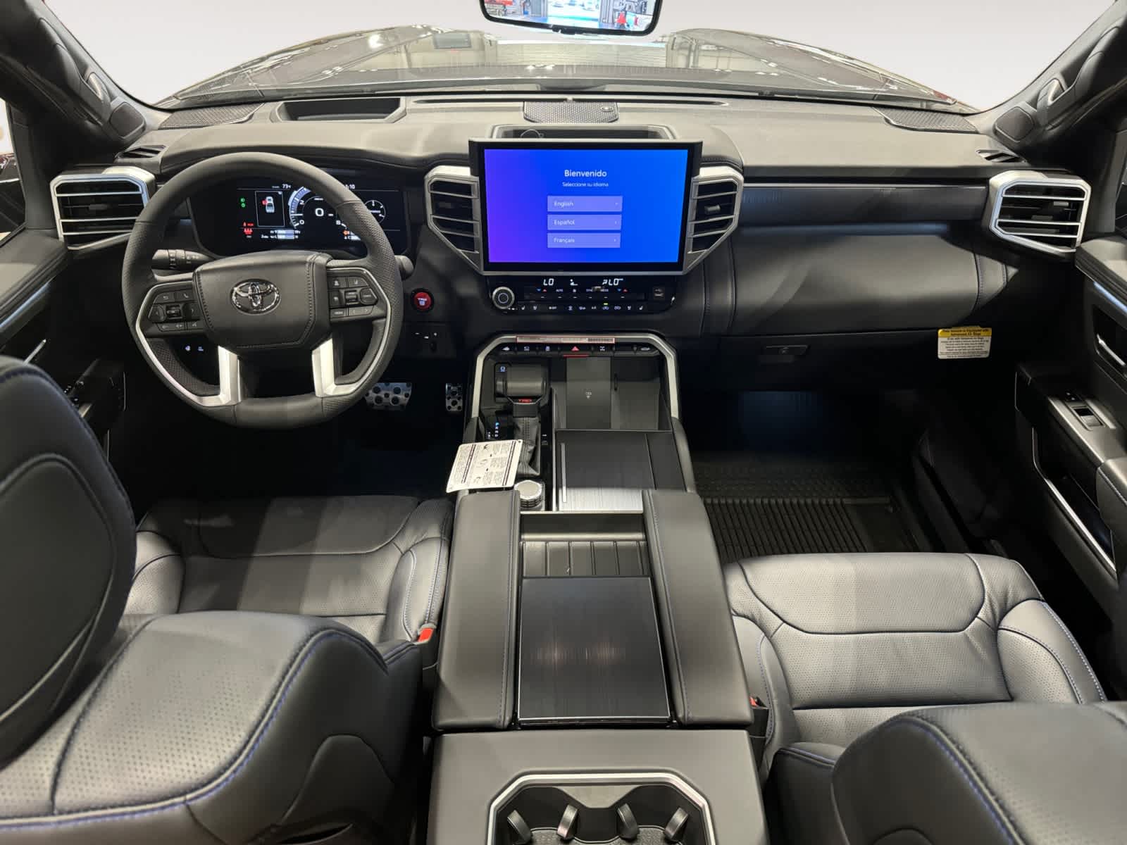 2025 Toyota Tundra Platinum CrewMax 5.5 Bed 10