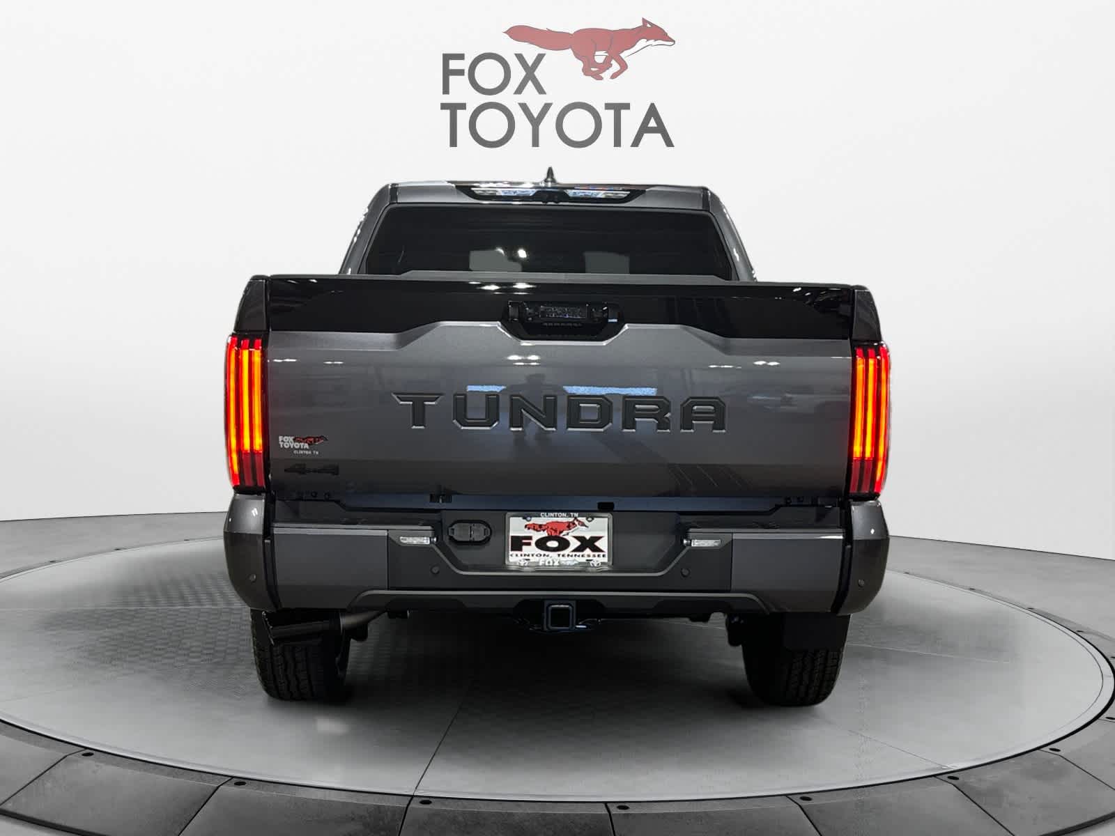 2025 Toyota Tundra Platinum CrewMax 5.5 Bed 4