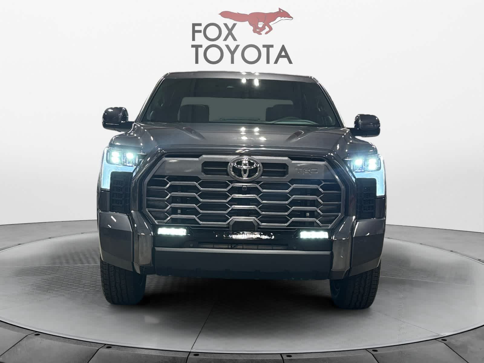 2025 Toyota Tundra Platinum CrewMax 5.5 Bed 8