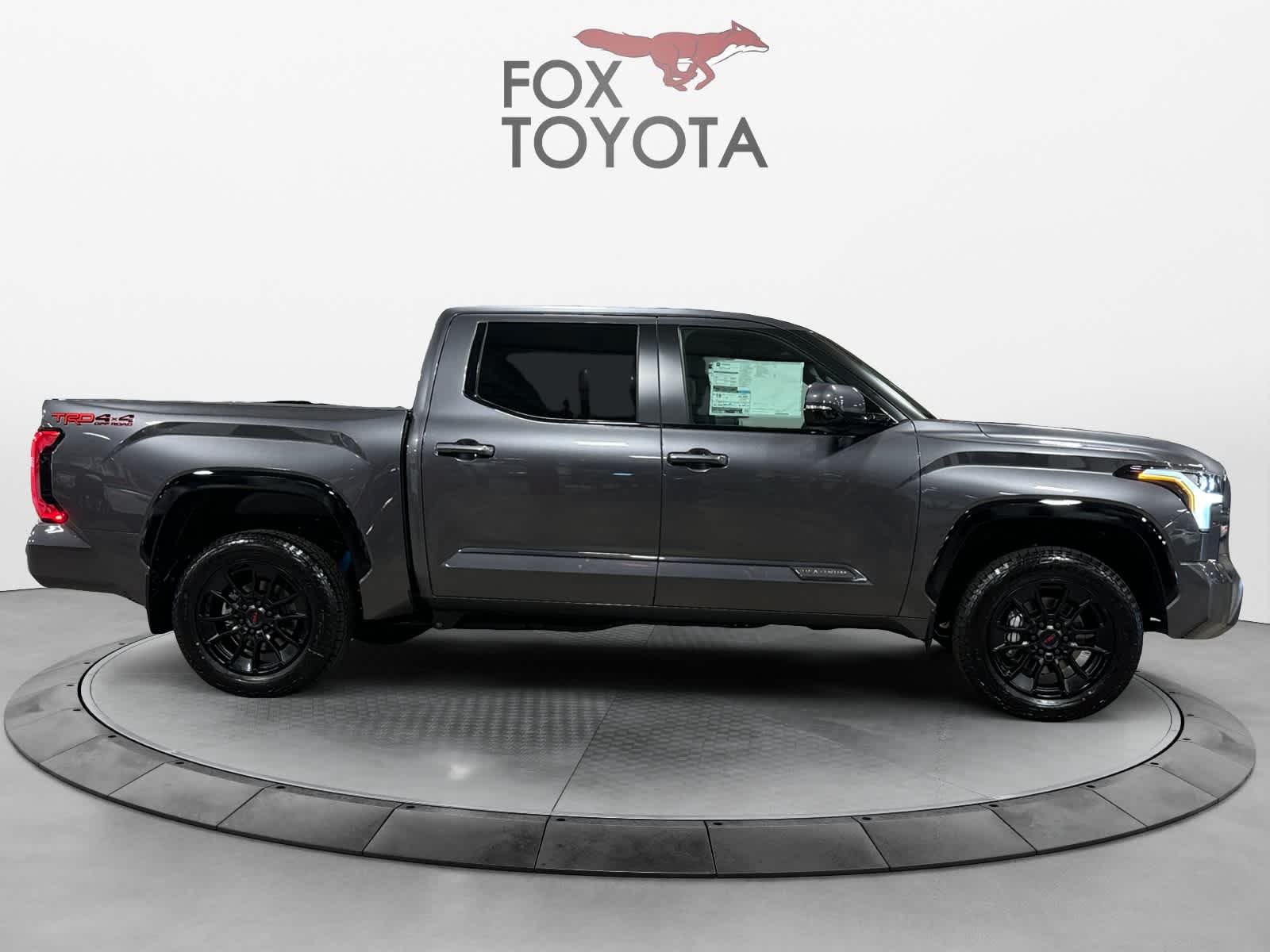 2025 Toyota Tundra Platinum CrewMax 5.5 Bed 6