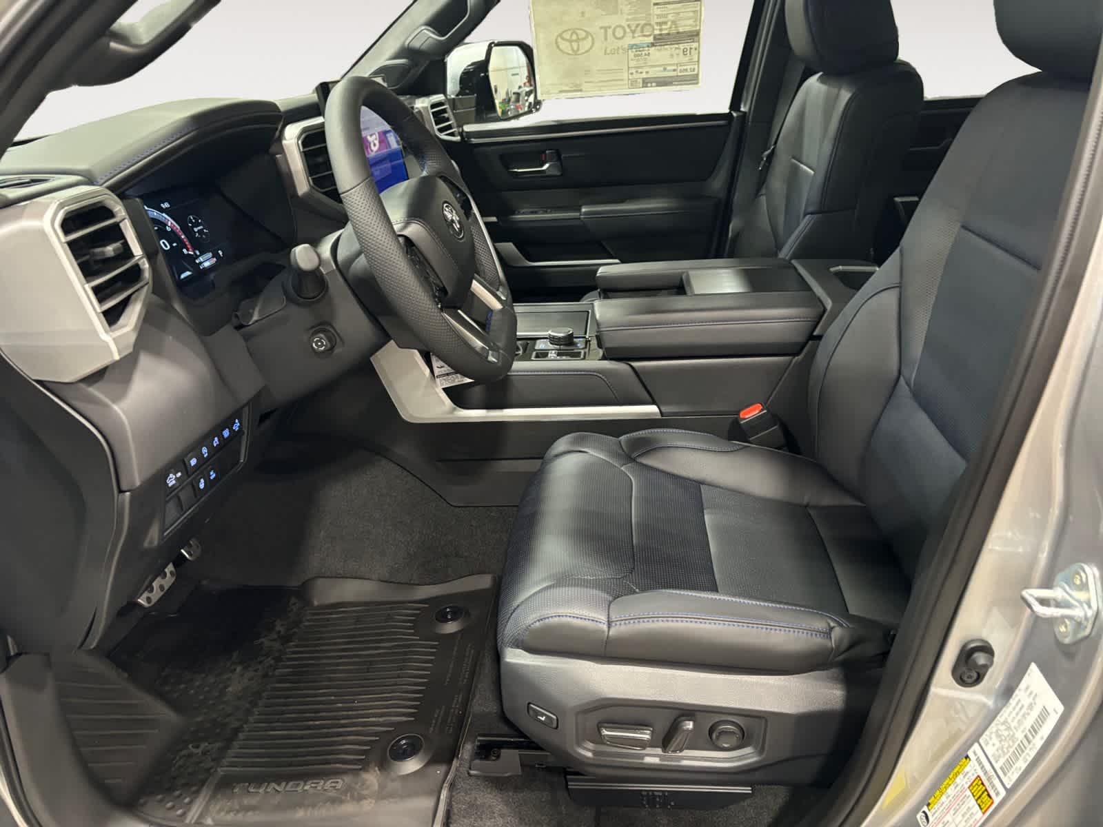 2024 Toyota Tundra Platinum CrewMax 6.5 Bed 8