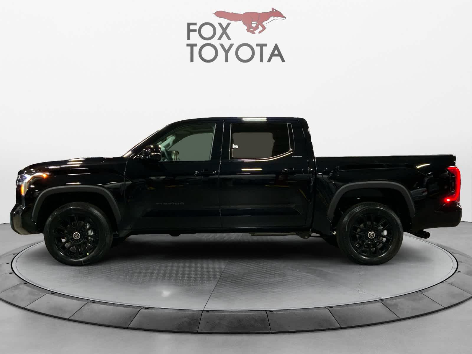 2024 Toyota Tundra Limited Hybrid CrewMax 5.5 Bed 2