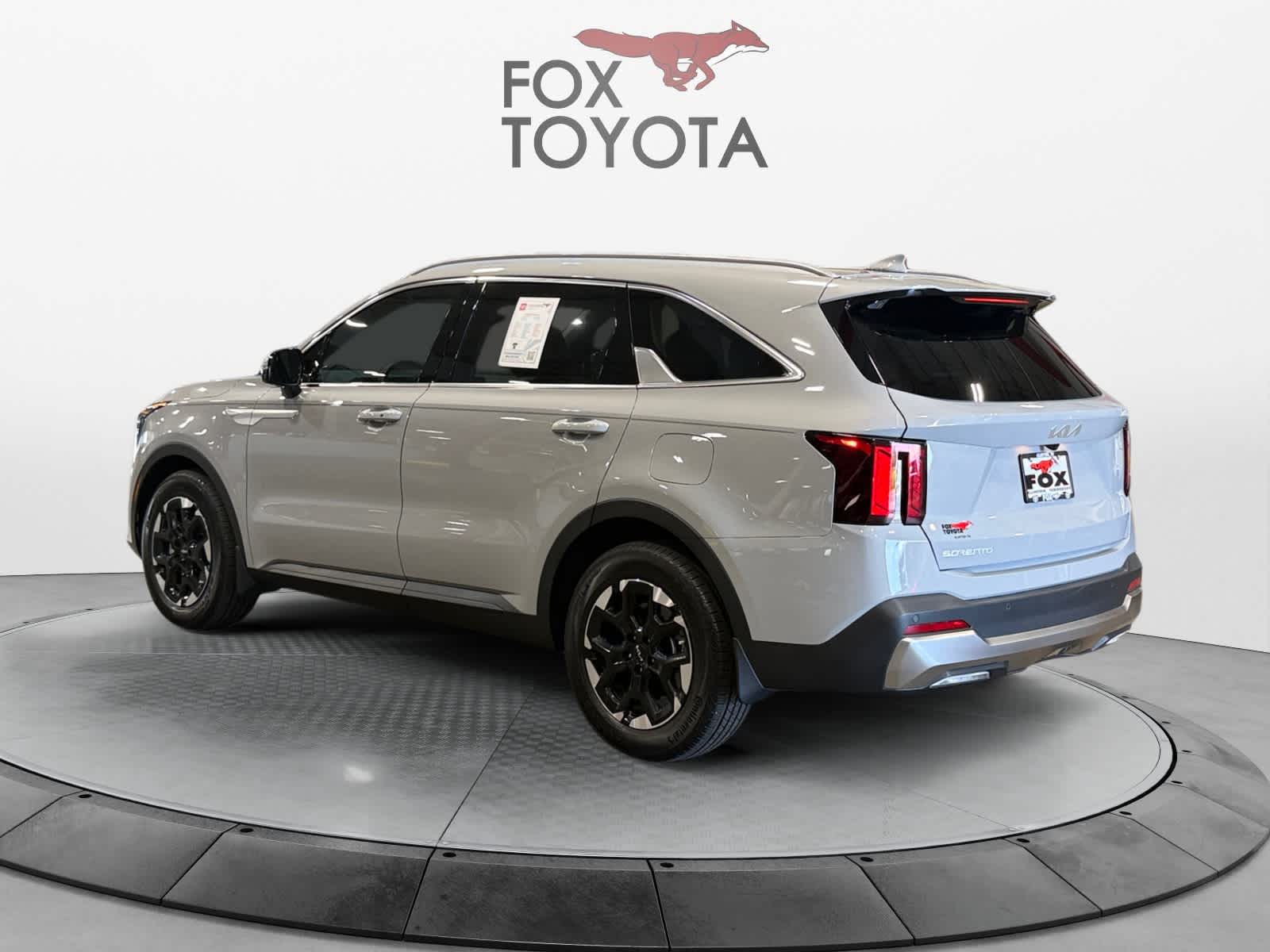 Used 2025 Kia Sorento SUV