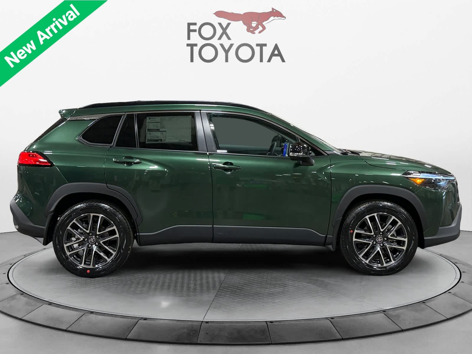 View vehicle photo 6