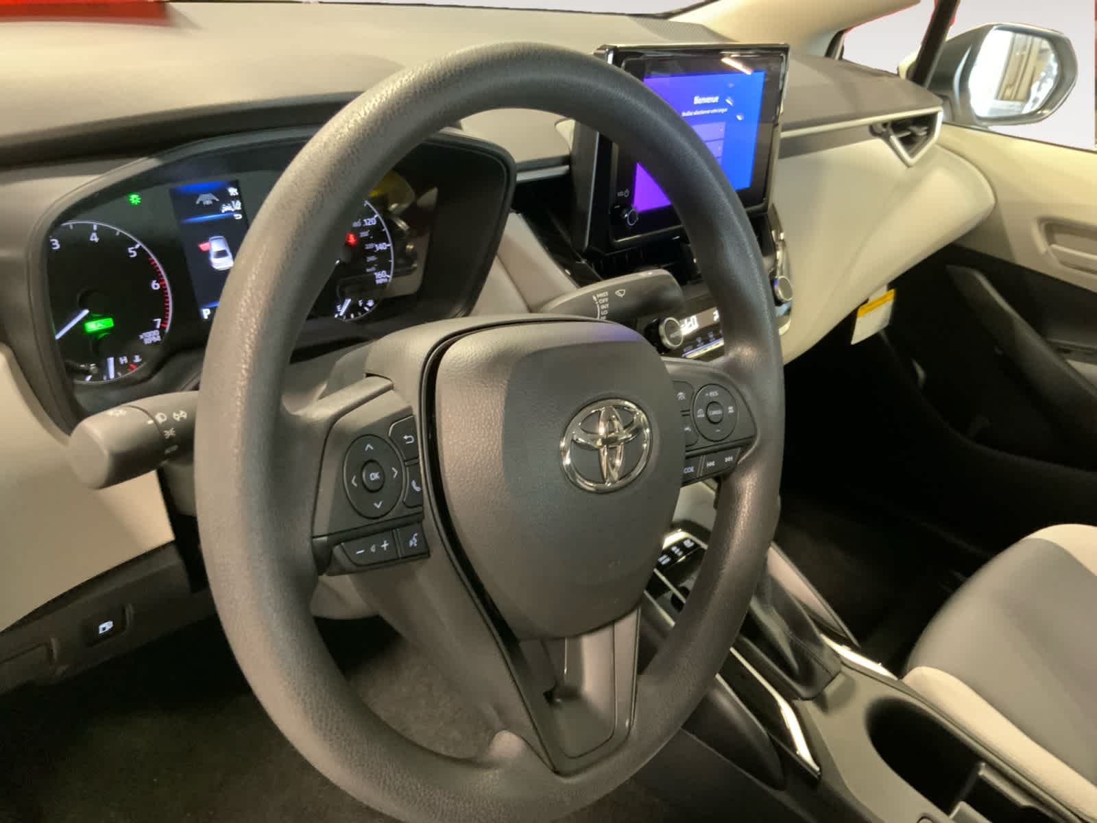 2024 Toyota Corolla Hybrid LE 13