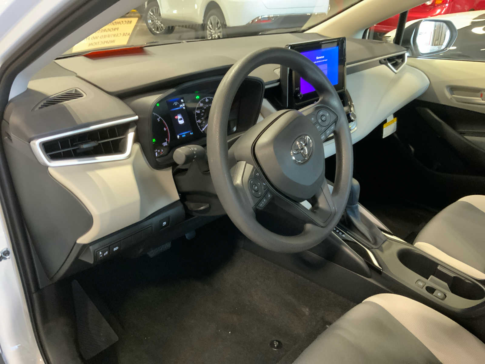 2024 Toyota Corolla Hybrid LE 11