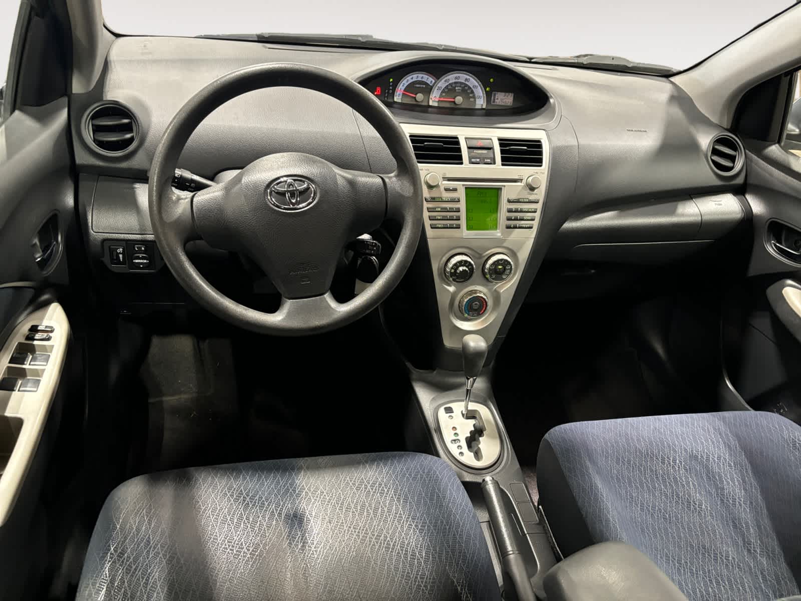 2007 Toyota Yaris S 11