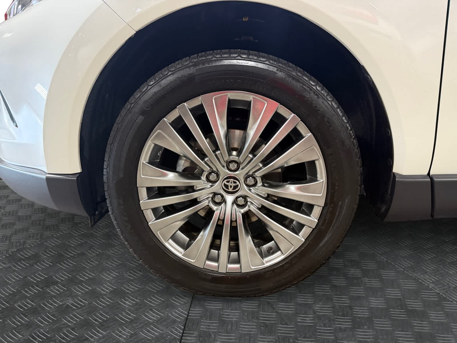 Used 2021 Toyota Venza Sedan