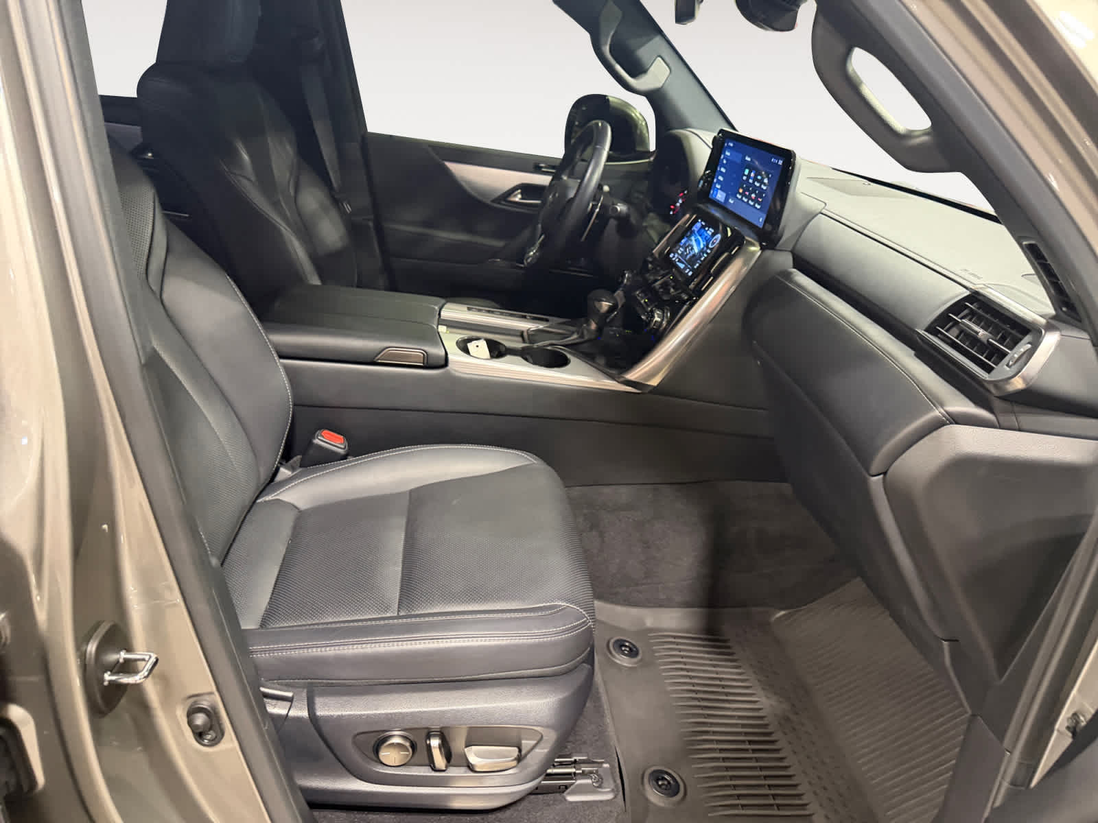 Used 2023 Lexus LX 600 SUV
