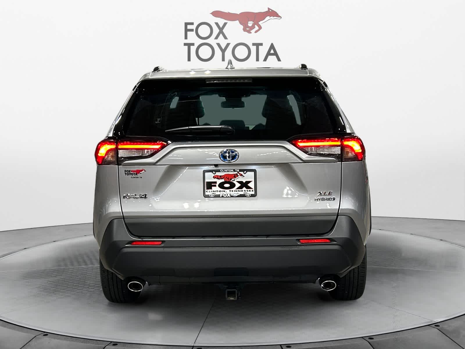 2022 Toyota RAV4 Hybrid XLE Premium 5