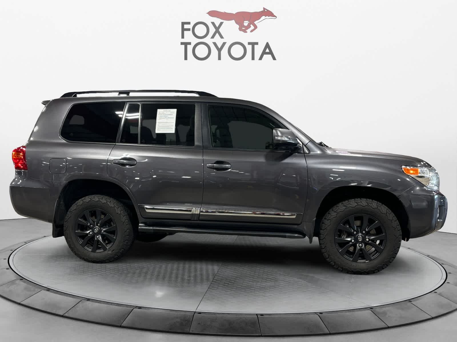 2015 Toyota Land Cruiser  7