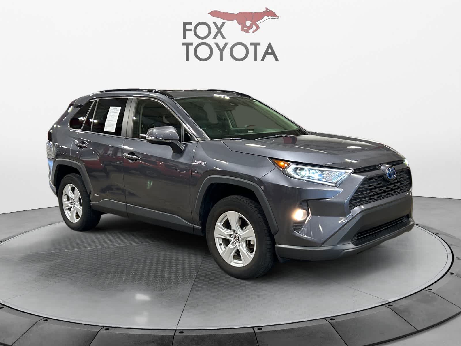 2020 Toyota RAV4 Hybrid XLE 8