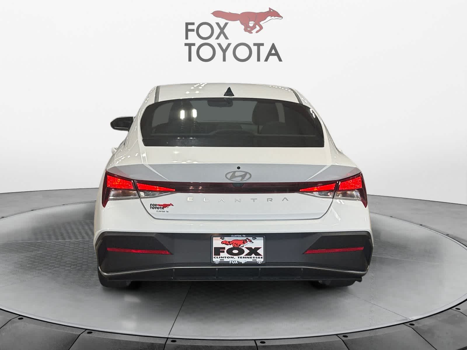 Used 2024 Hyundai Elantra Sedan