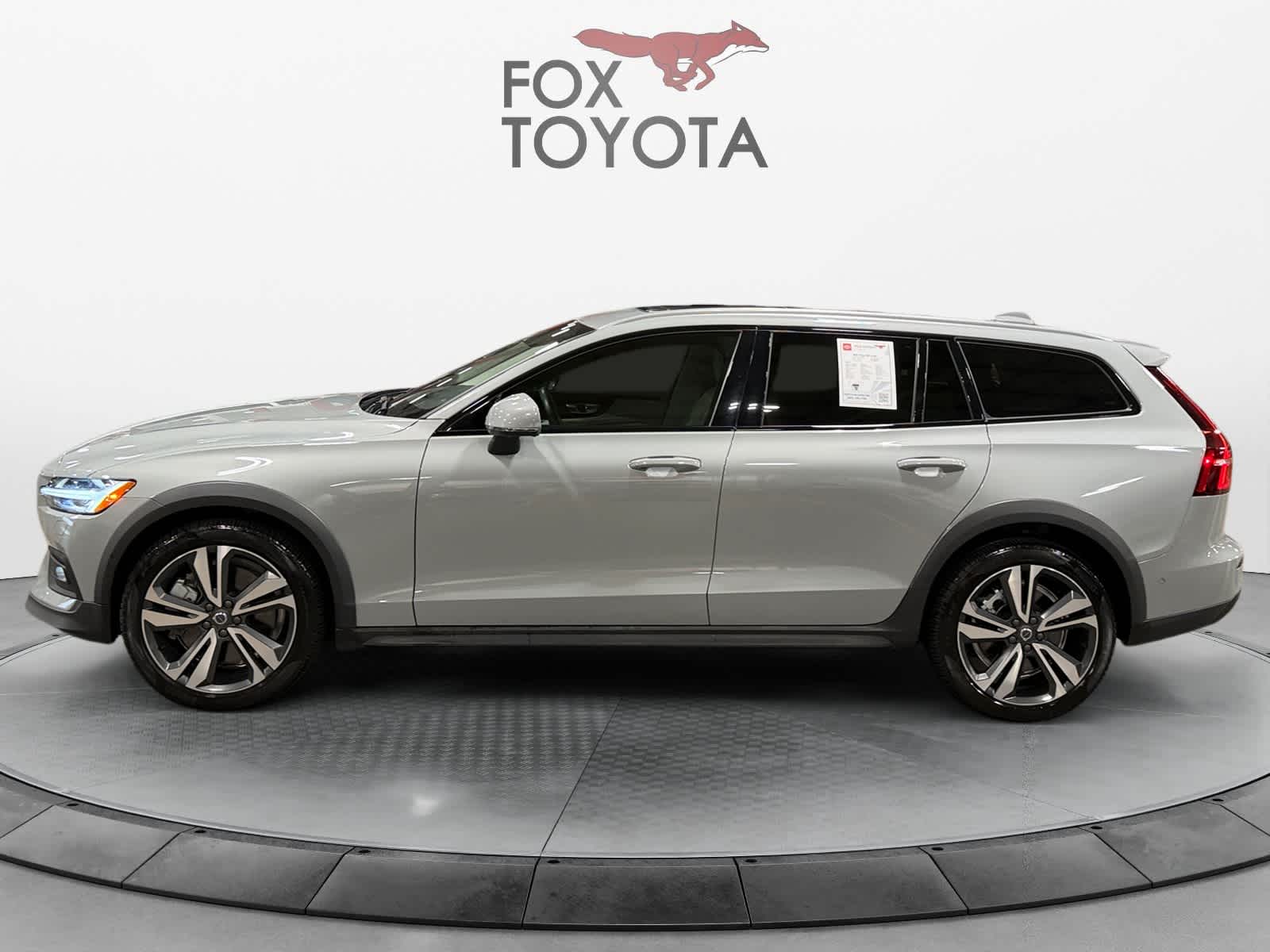 Used 2025 Volvo V60 Cross Country Wagon