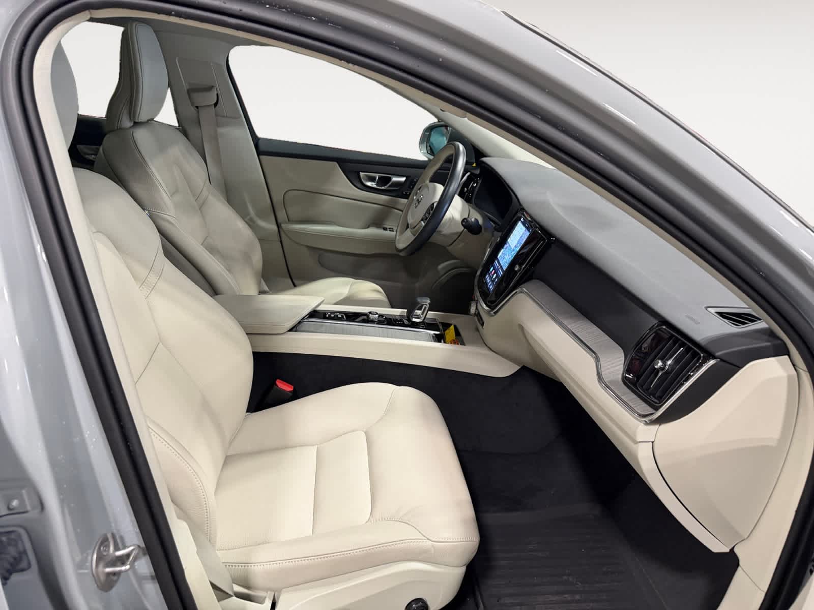 Used 2025 Volvo V60 Cross Country Wagon