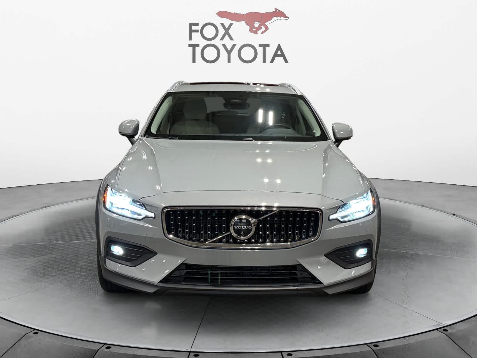 Used 2025 Volvo V60 Cross Country Wagon