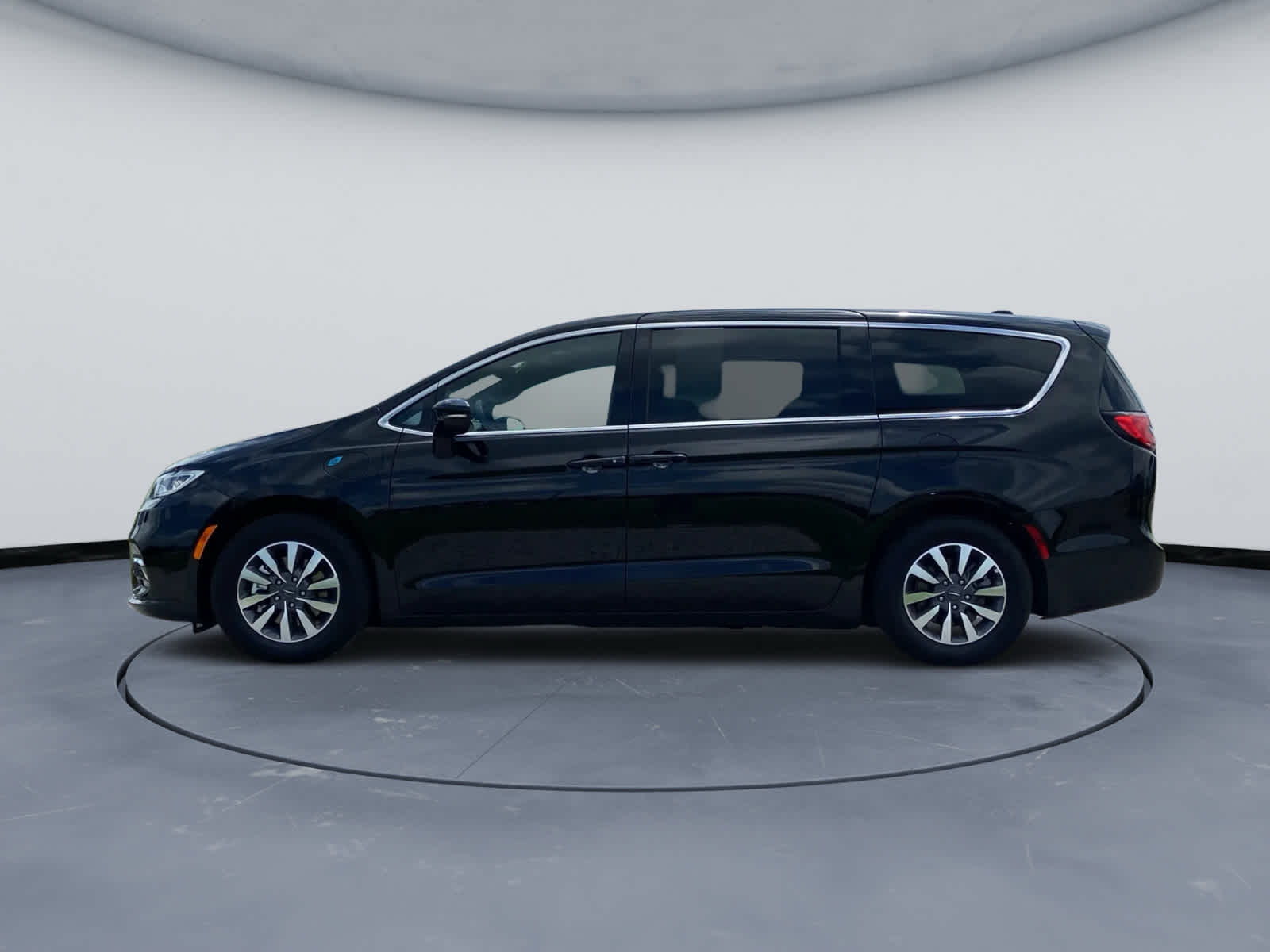 Diamond Black Crystal Pearlcoat 2025 Chrysler Pacifica Hybrid Minivan Front-Wheel Drive Continuously Variable Transmission