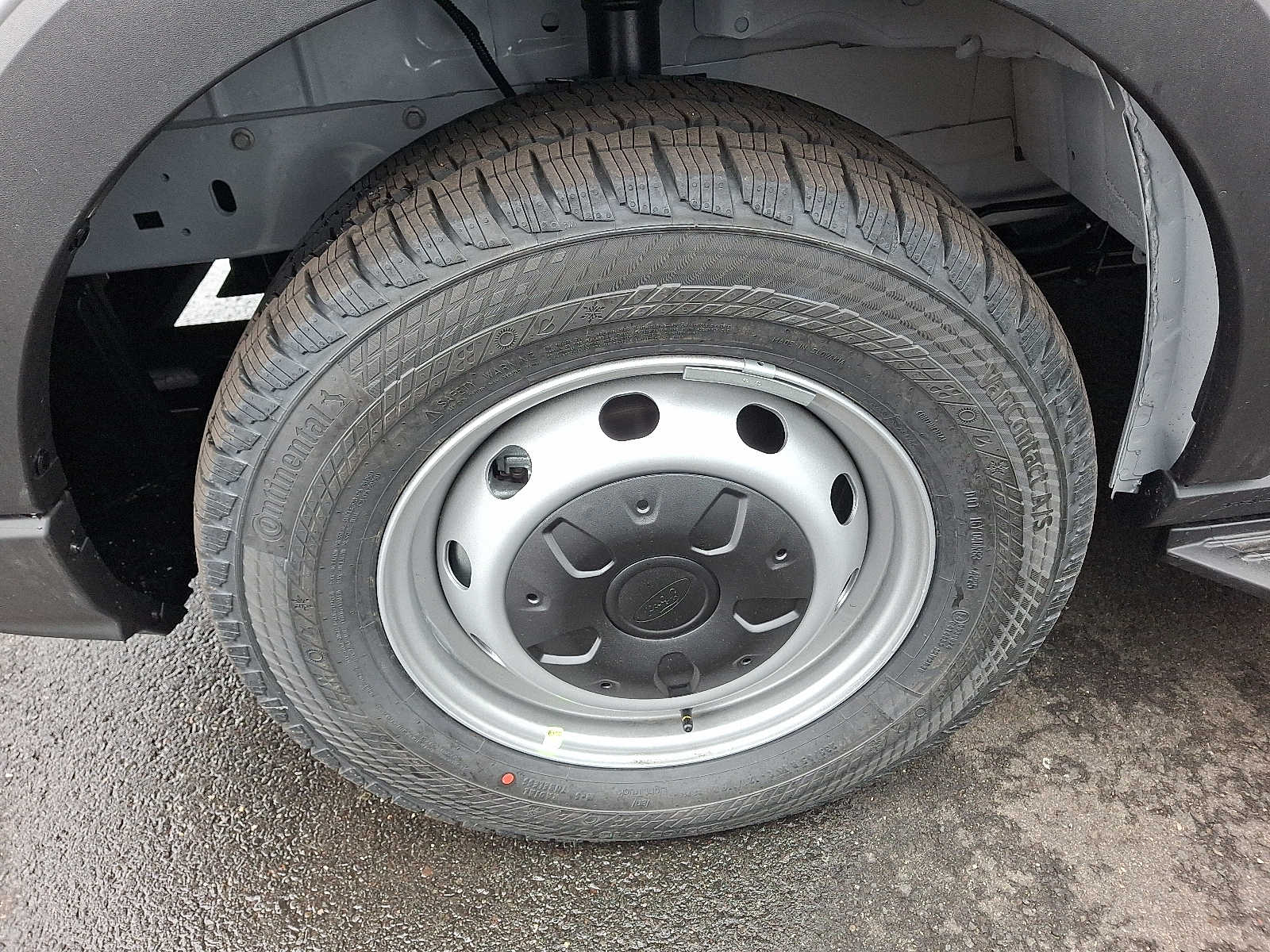 View vehicle photo 3