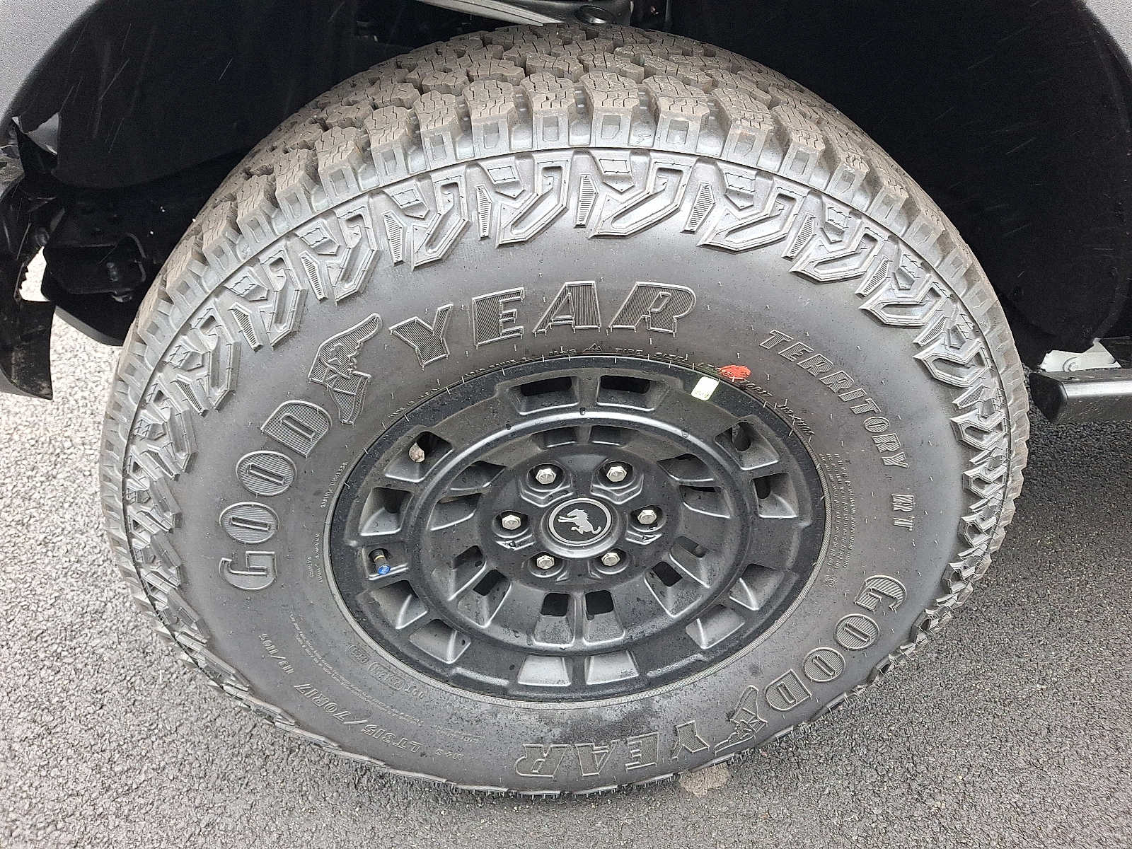 View vehicle photo 3