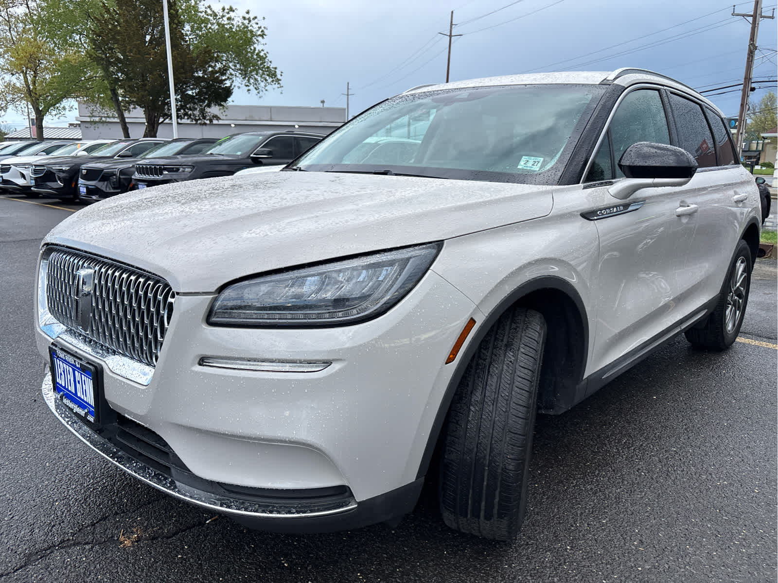 View vehicle photo 5