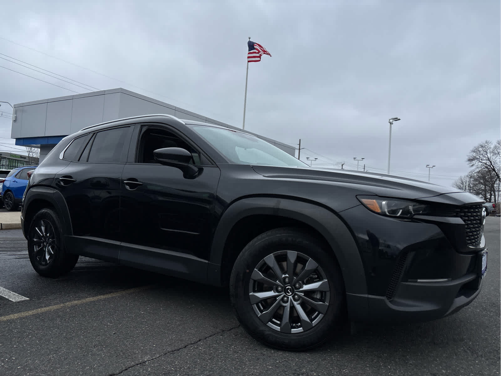 View vehicle photo 3