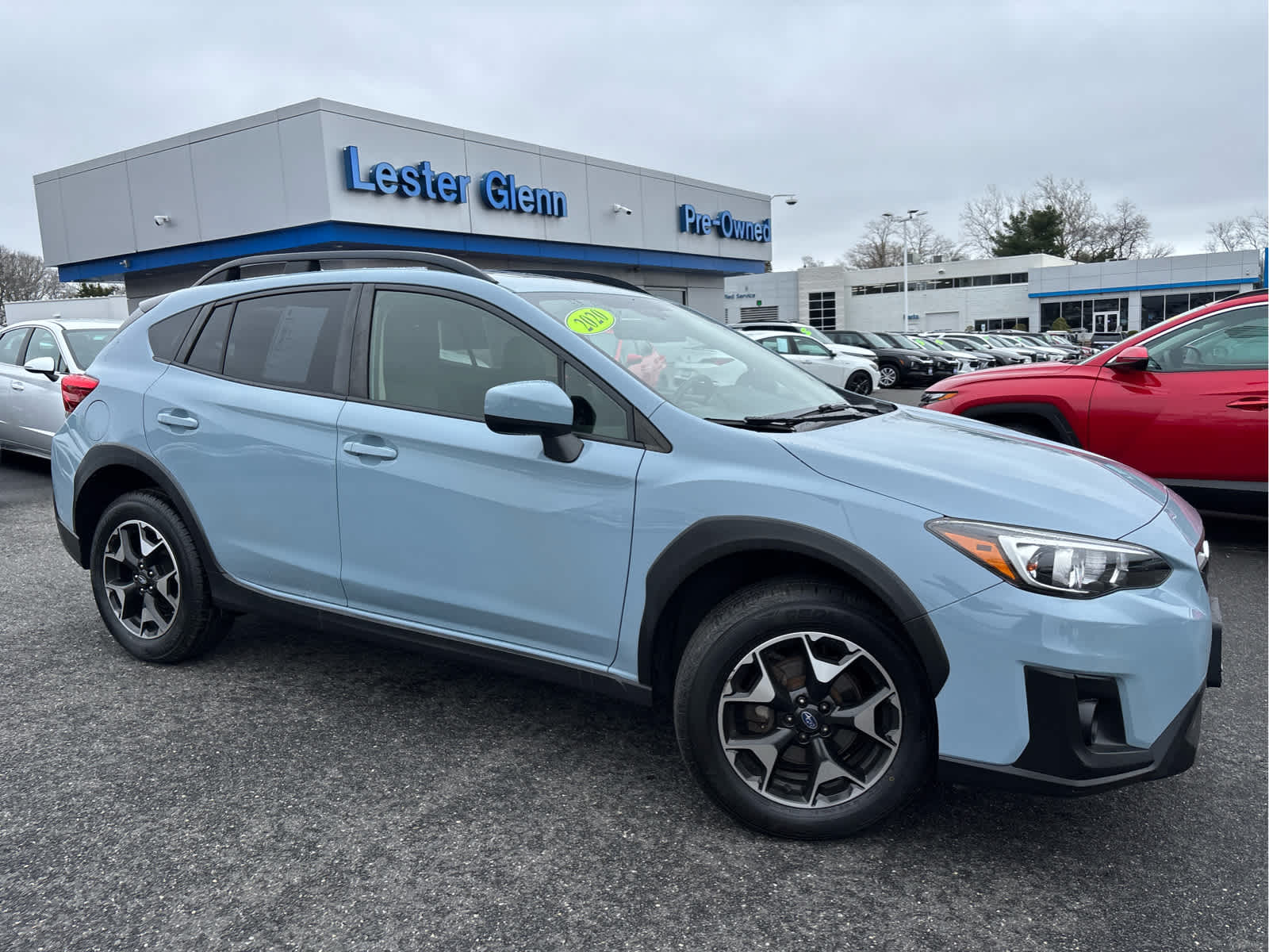 View vehicle photo 3