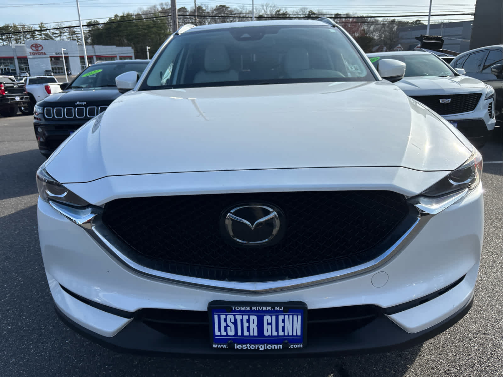 View vehicle photo 4