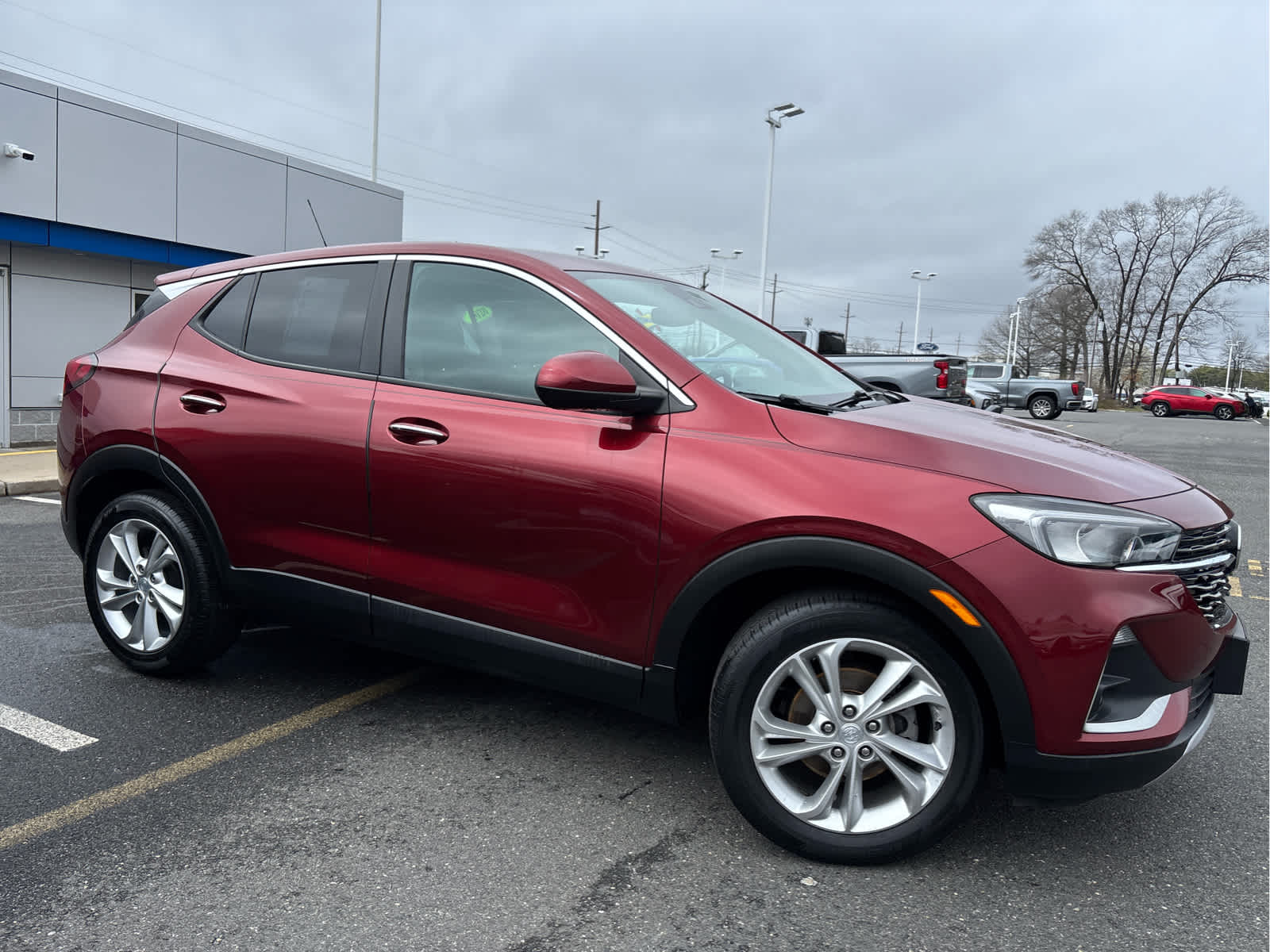 View vehicle photo 3