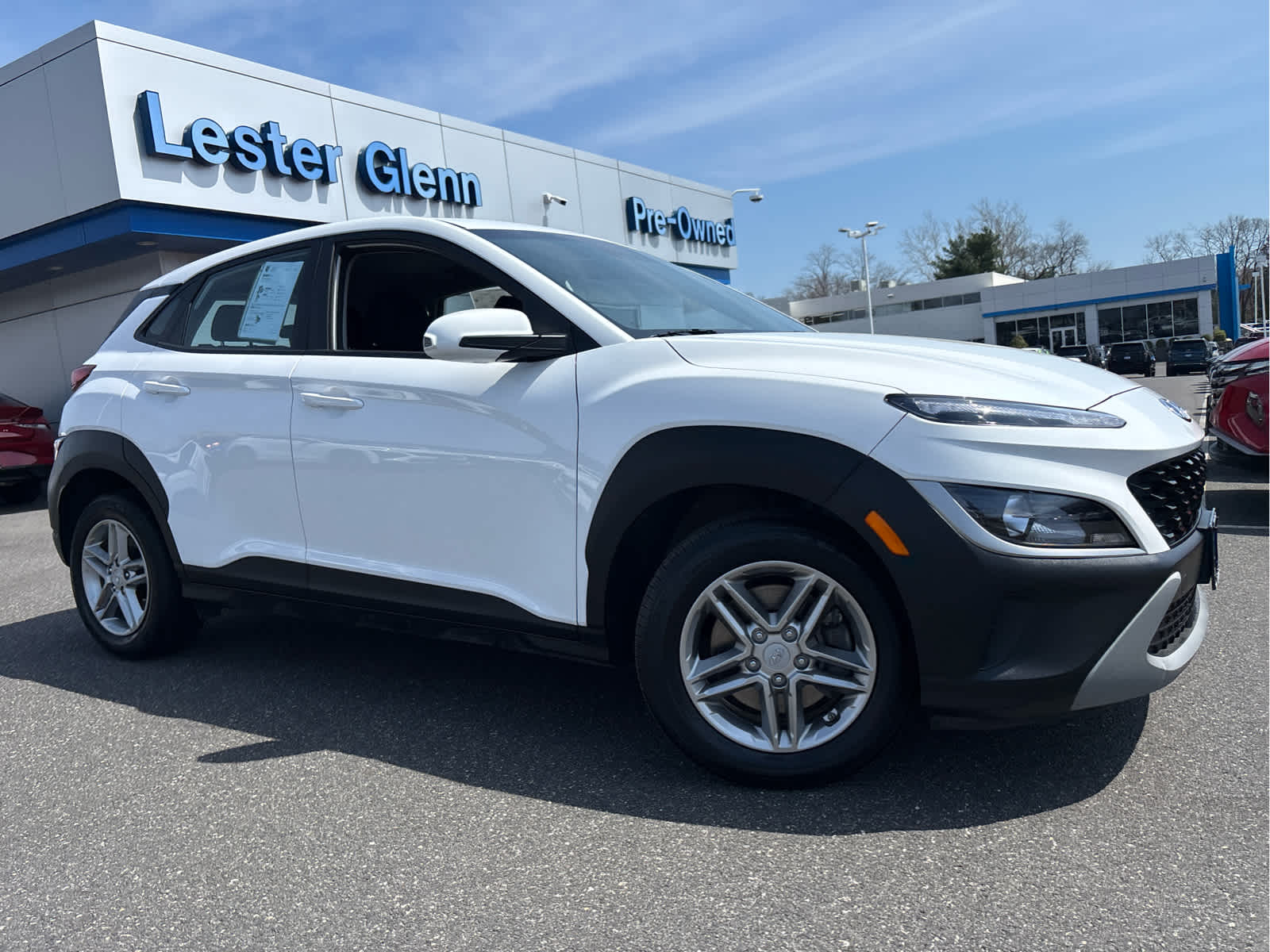 View vehicle photo 3