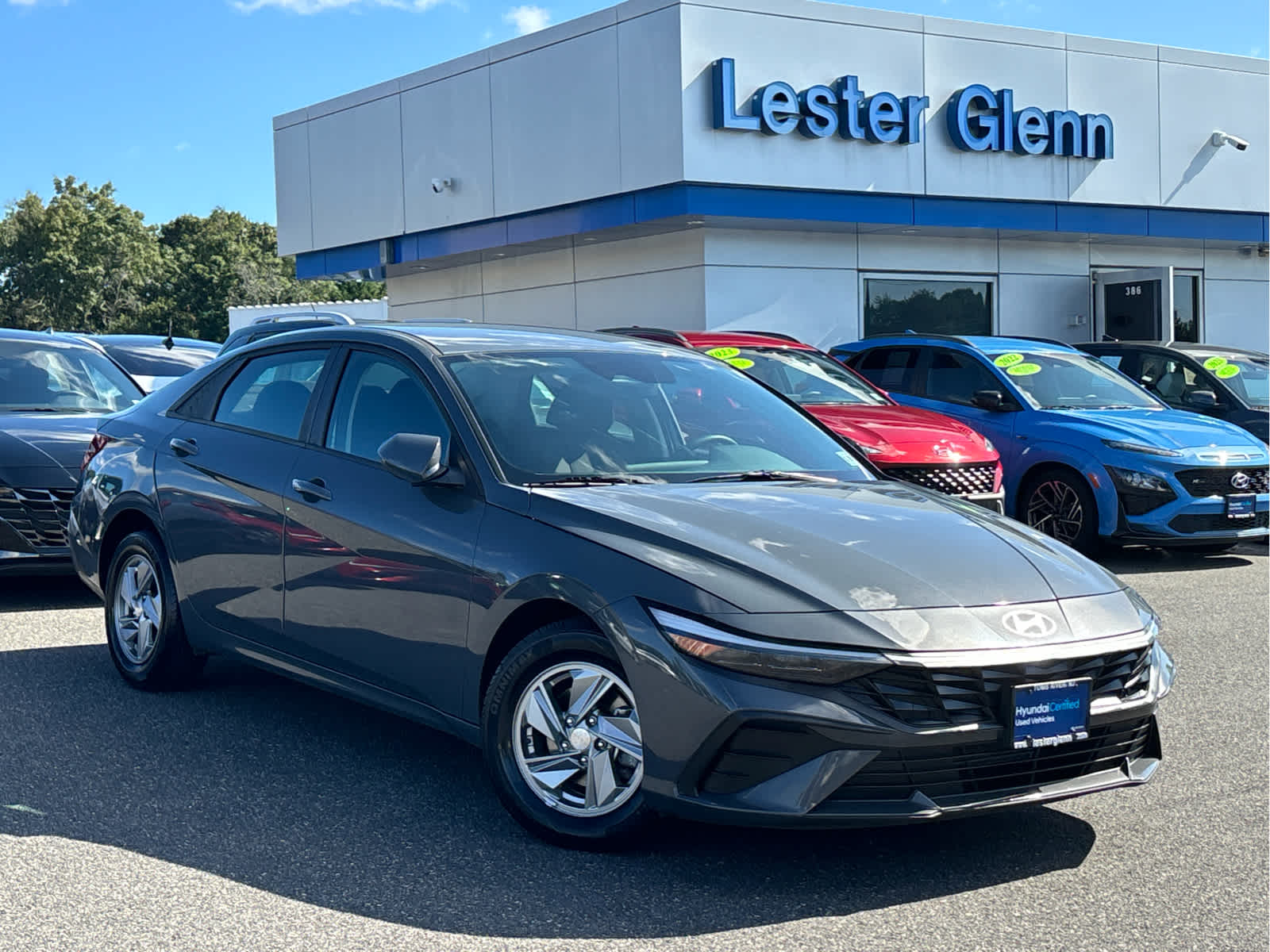 2024 Hyundai Elantra SE FWD