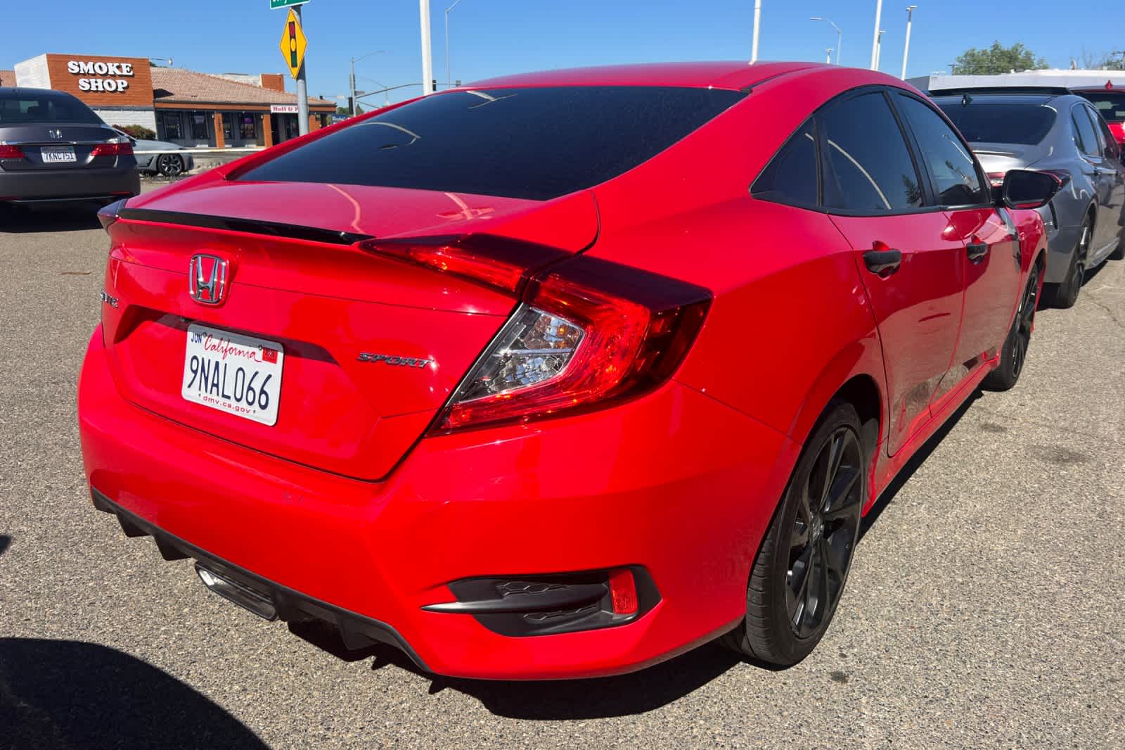 View vehicle photo 4