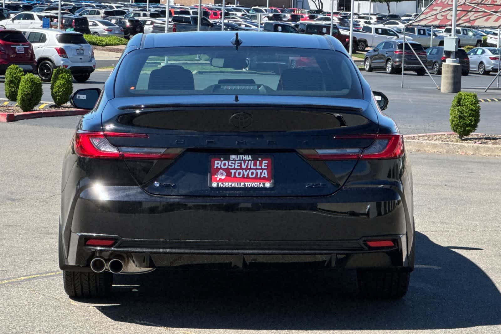 View vehicle photo 7