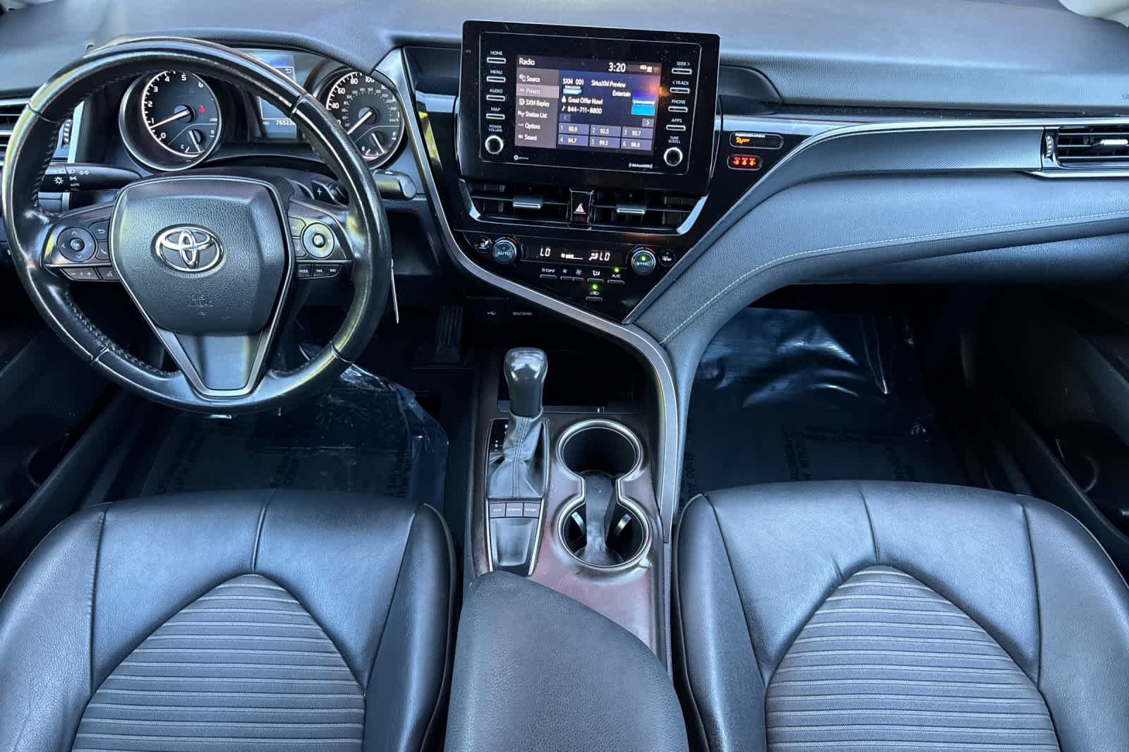 View vehicle photo 3