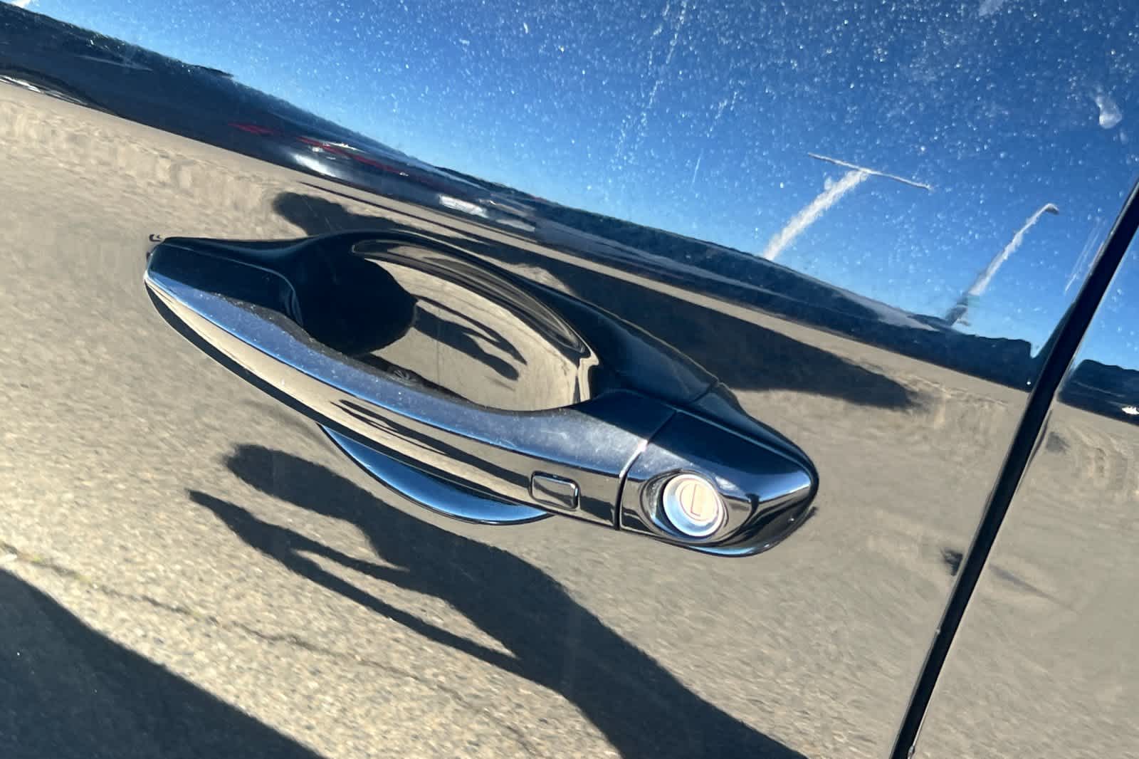 View vehicle photo 7