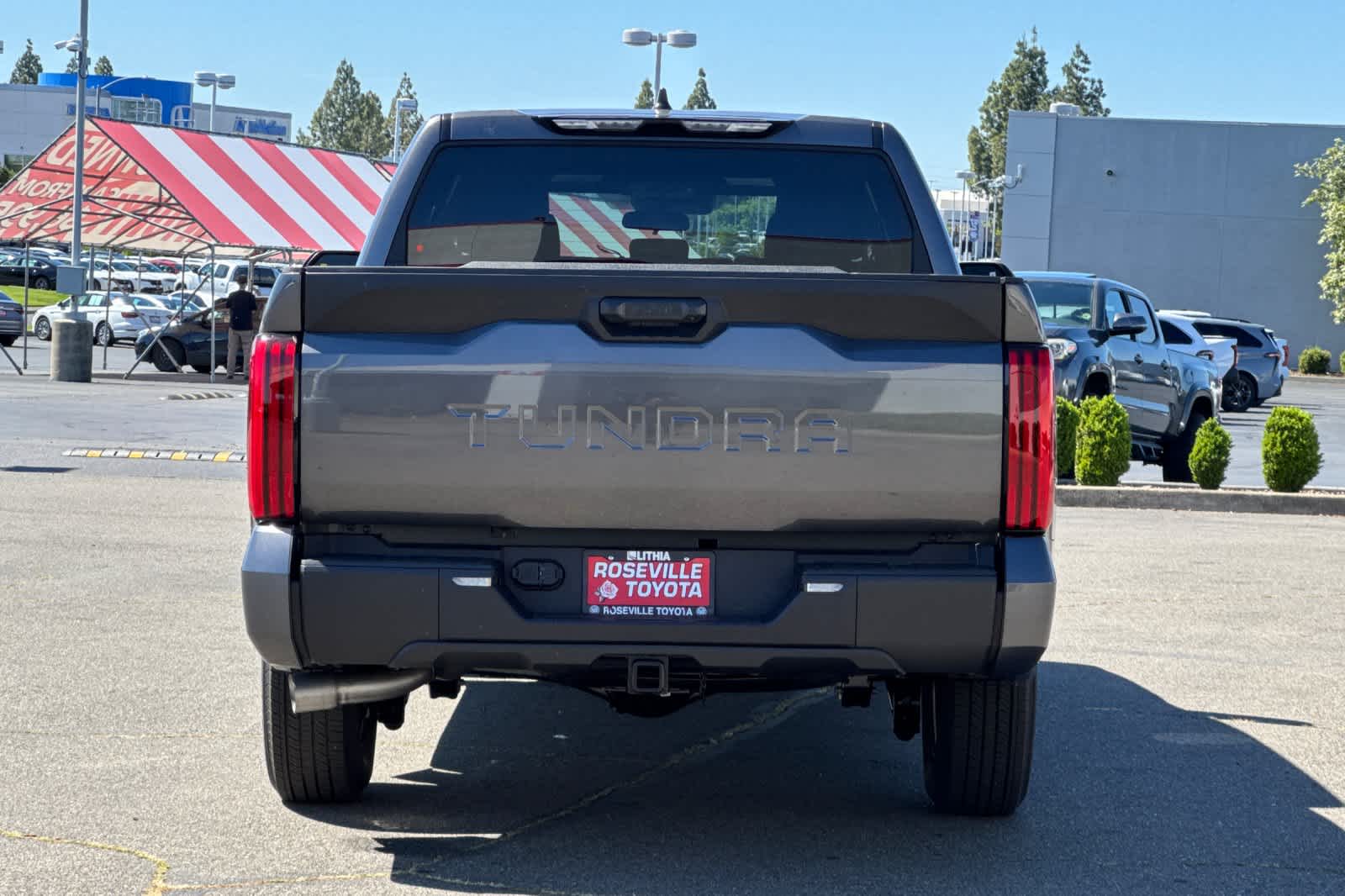 View vehicle photo 7