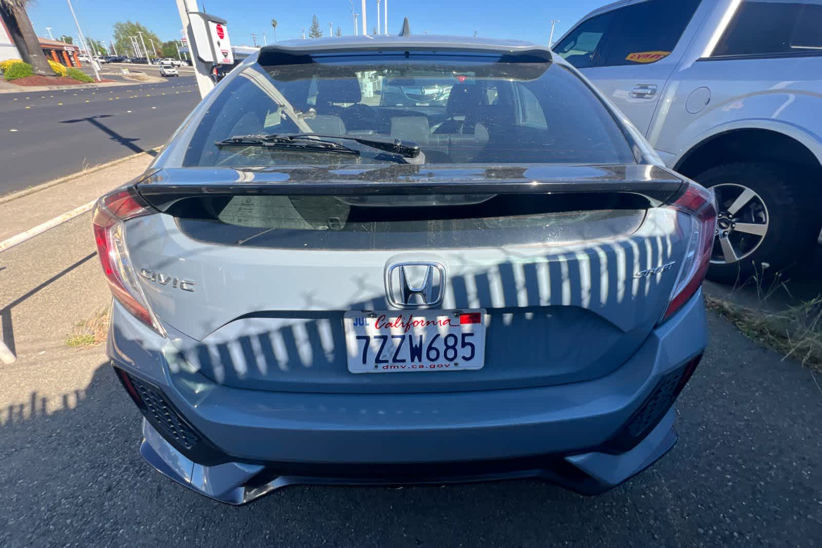 View vehicle photo 5