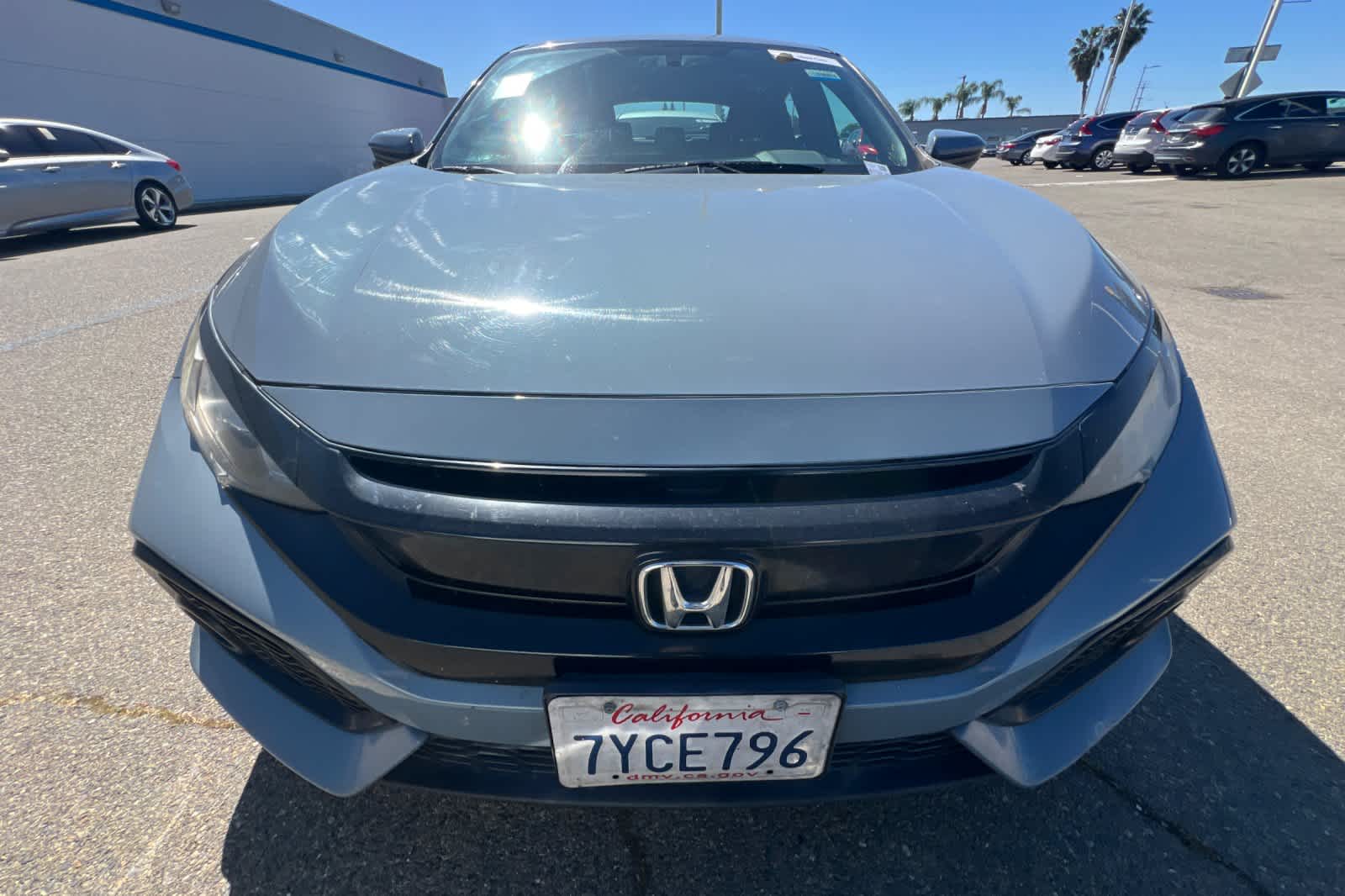 View vehicle photo 2