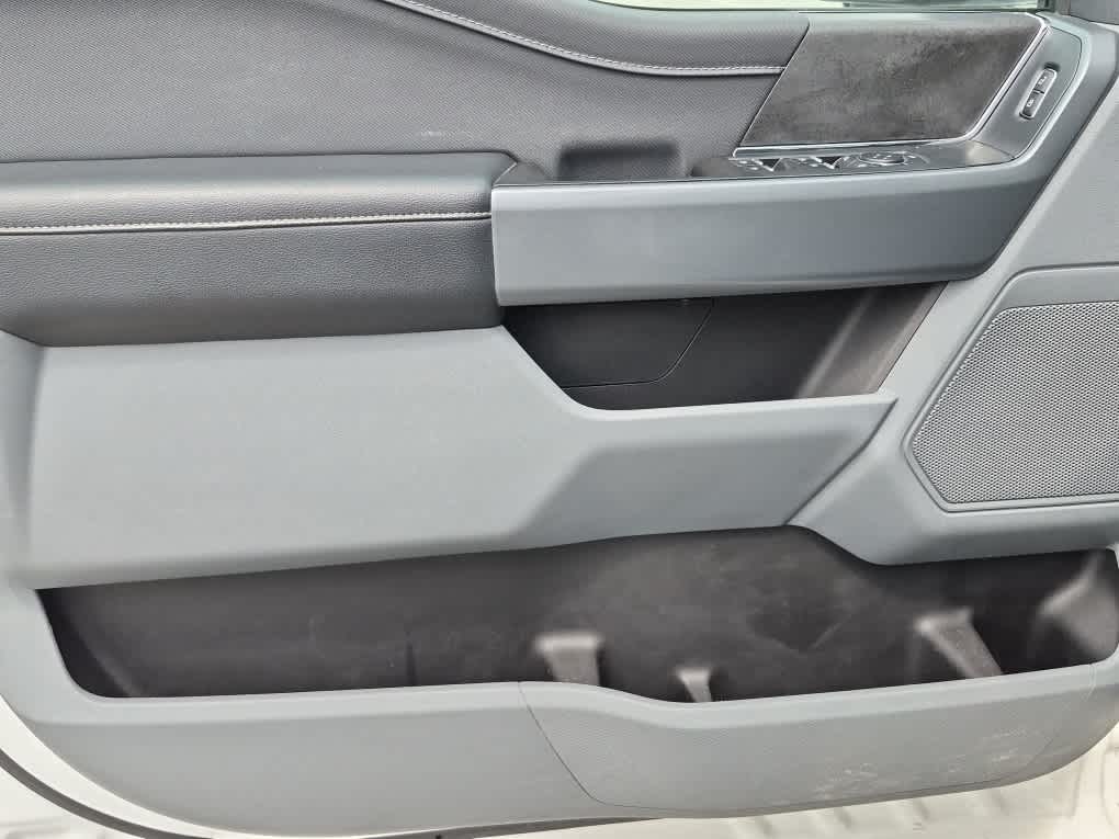 2024 Ford F-150 XLT - Oxford White exterior view 9