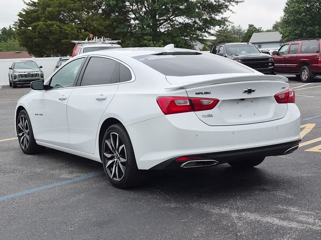 2024 Chevrolet Malibu RS - Summit White exterior view 4