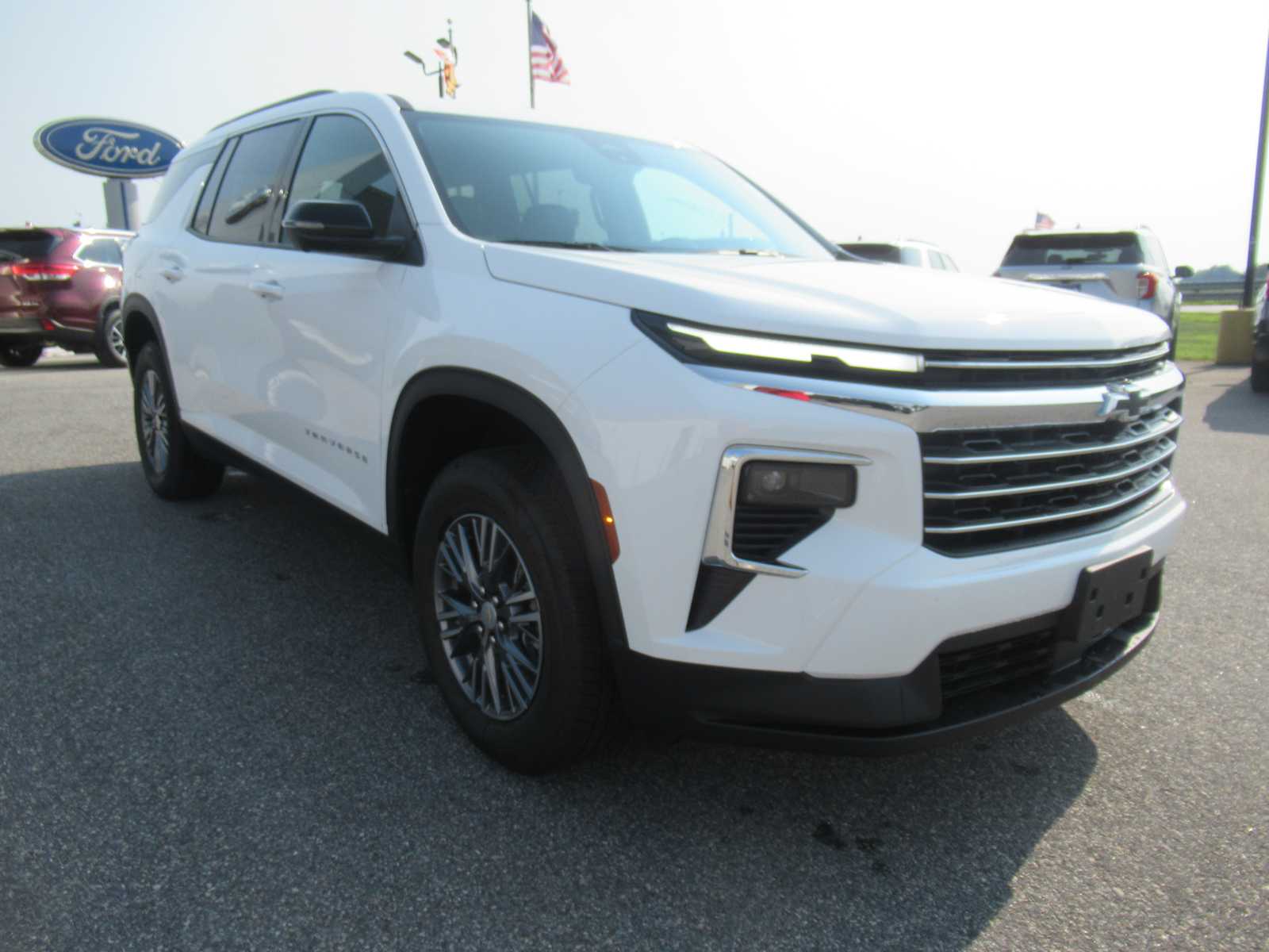2026 Chevrolet Traverse FWD LT - Summit White exterior view 3
