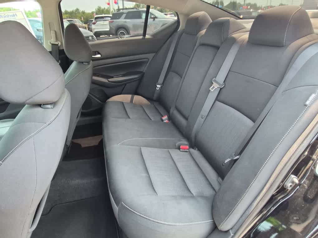 2019 Nissan Altima 2.5 S - Super Black exterior view 7