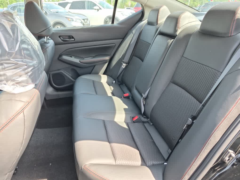 2026 Nissan Altima SR - Super Black exterior view 7