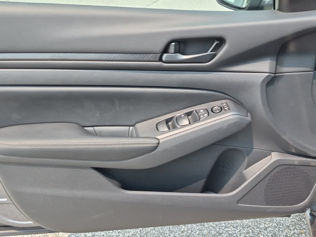 2026 Nissan Altima SV - Gun Metallic exterior view 9