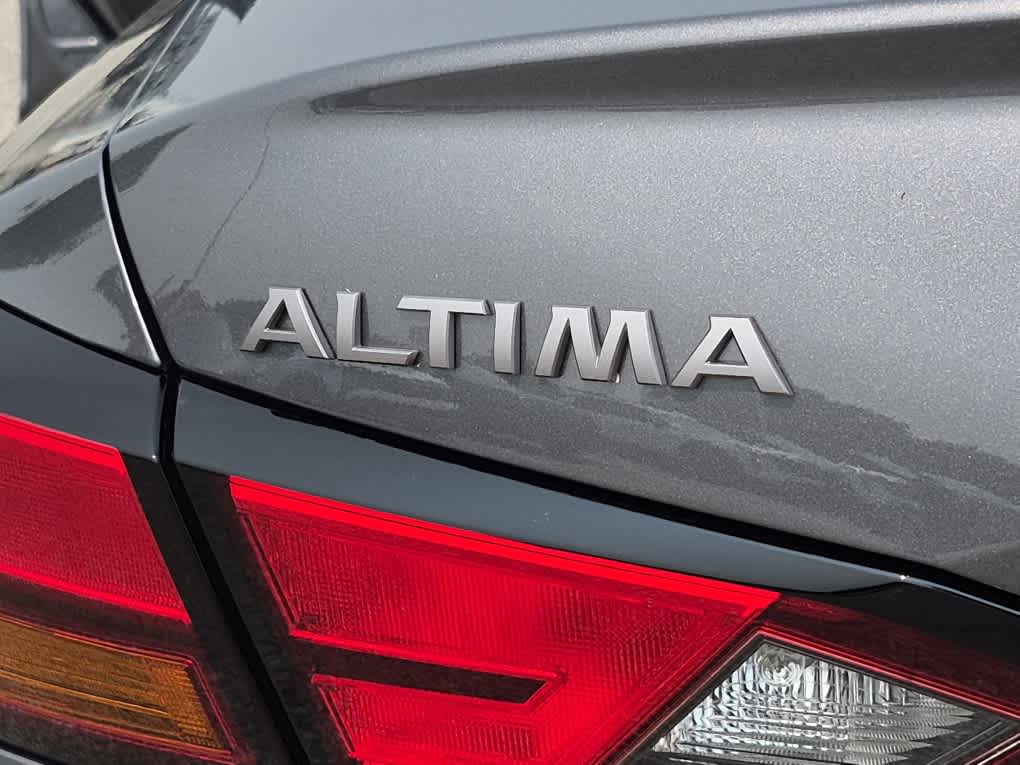 2026 Nissan Altima SV - Gun Metallic exterior view 18