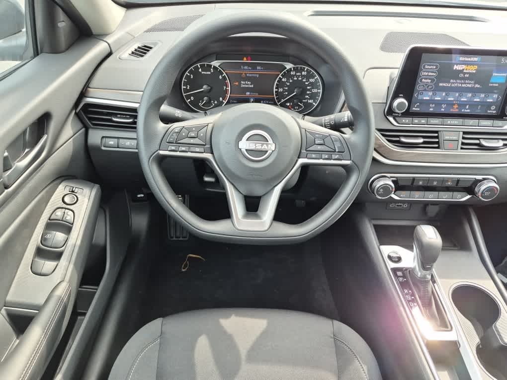 2026 Nissan Altima SV - Brilliant Silver Metallic exterior view 8
