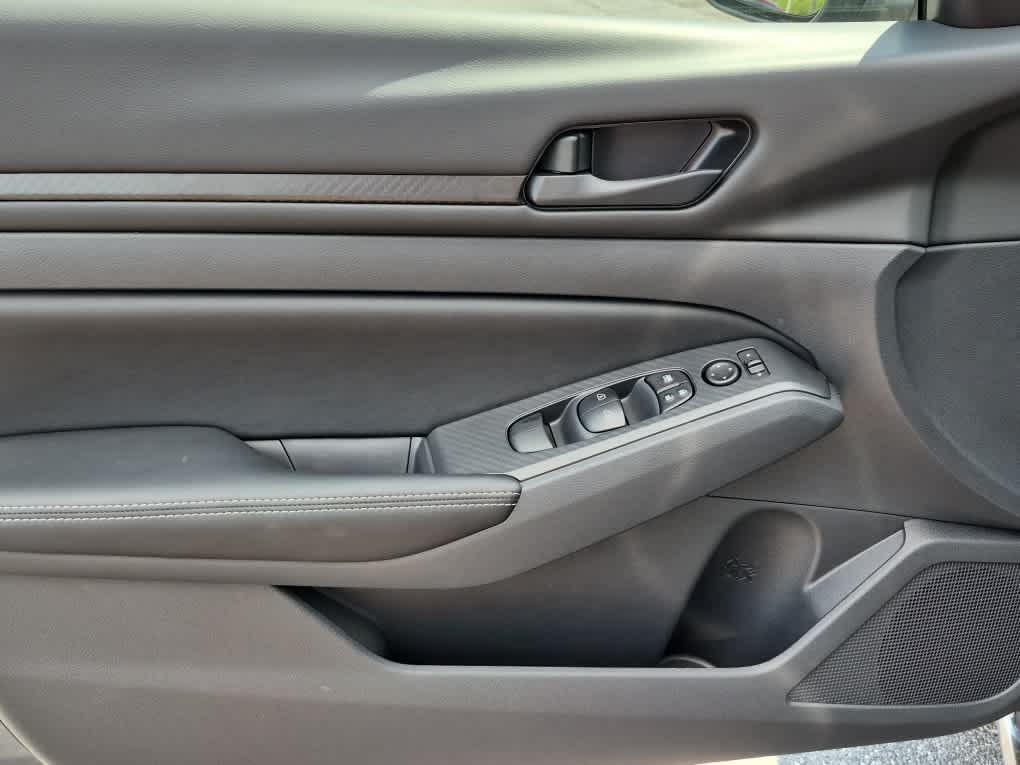 2026 Nissan Altima SV - Gun Metallic exterior view 9