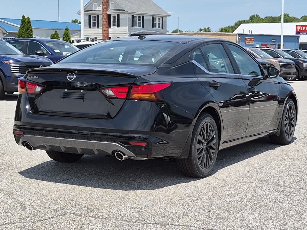 2026 Nissan Altima SV - Super Black exterior view 3