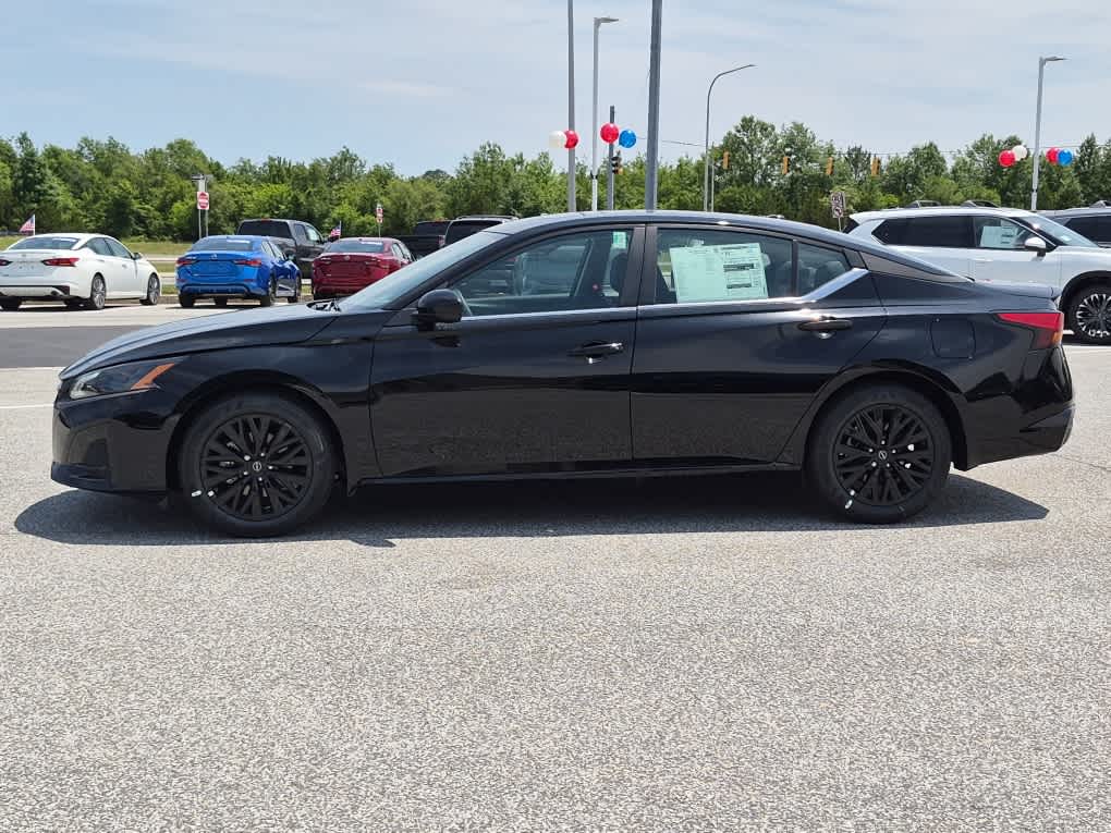 2026 Nissan Altima SV - Super Black exterior view 5