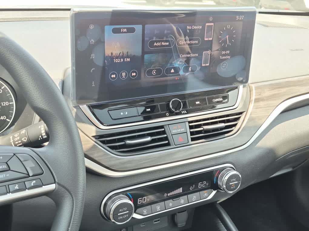 2026 Nissan Altima SV - Super Black exterior view 14