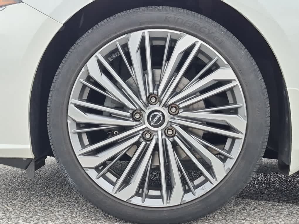 2024 Nissan Altima 2.5 SL - Pearl White Tricoat exterior view 6